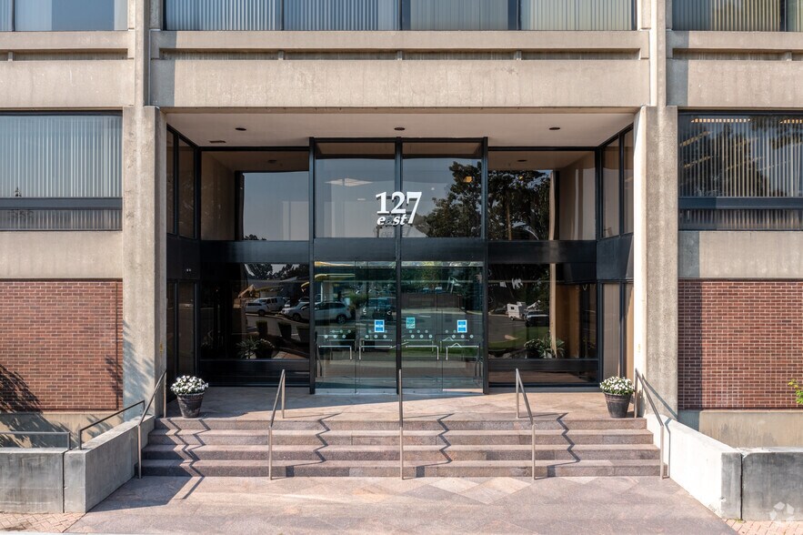 More Photos Of 127 Washington Ave, North Haven Unknown For Lease