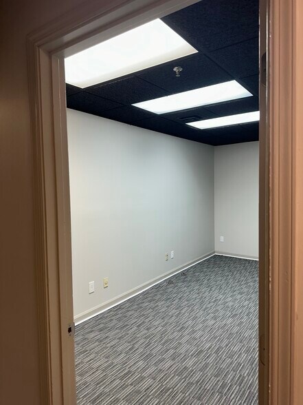 More Photos Of 1 Leggett Rd, Social Circle Warehouse For Lease