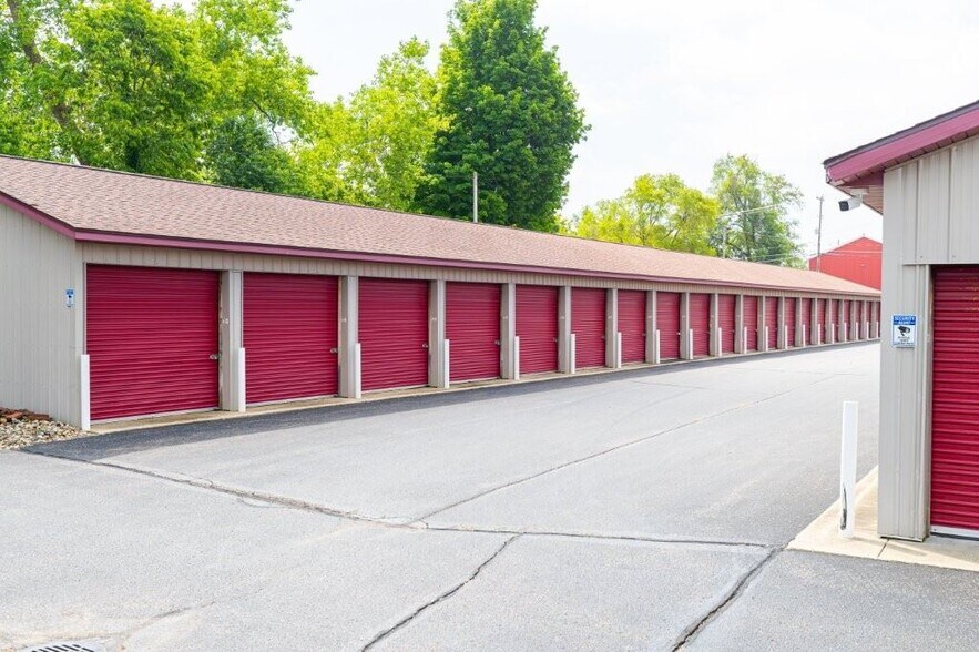 More Photos Of 1177 M-89, Plainwell Self Storage For Sale