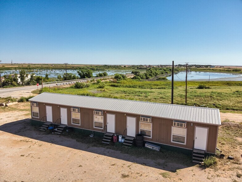 More Photos Of 7007 Farm to Market 846, Knott Office For Sale