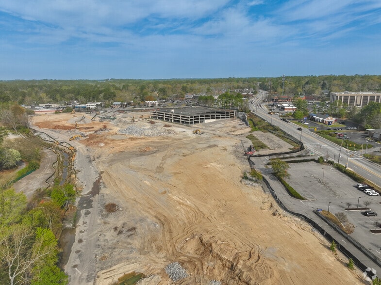 More Photos Of 3400 Forest Dr, Columbia Unknown For Lease