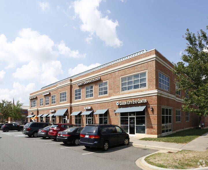 More Photos Of 11301 Golf Links Dr N, Charlotte Medical For Lease