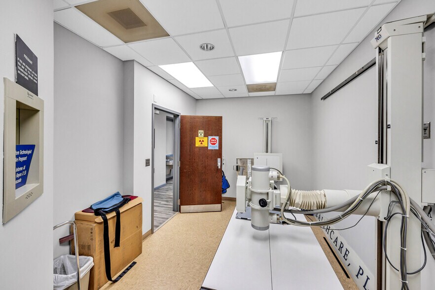 More Photos Of 812 W Innes St, Salisbury Medical For Sale