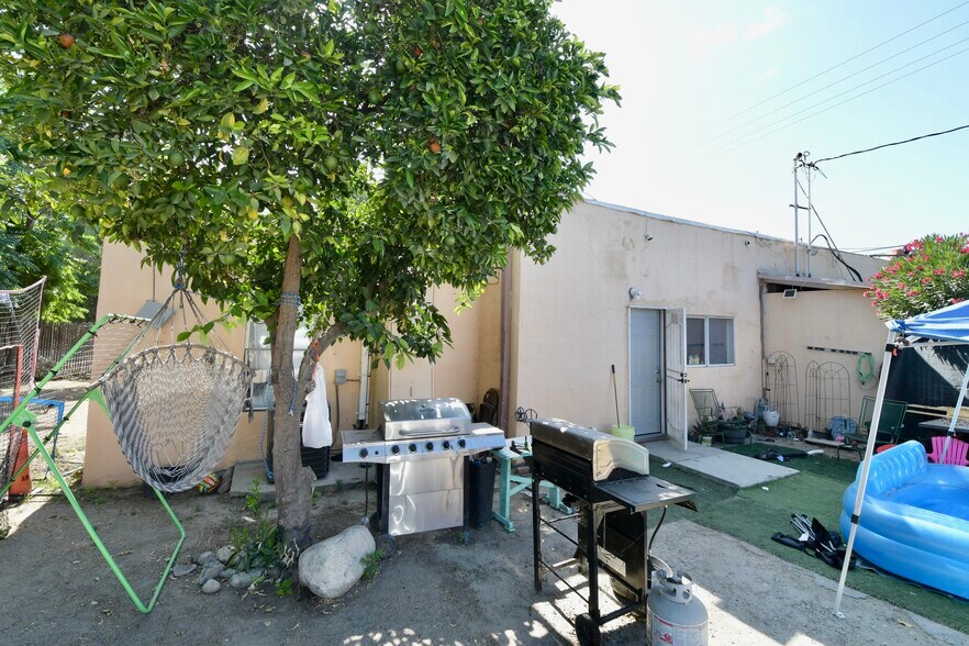 More Photos Of 43763-43789 State Highway 74, Hemet Apartments For Sale