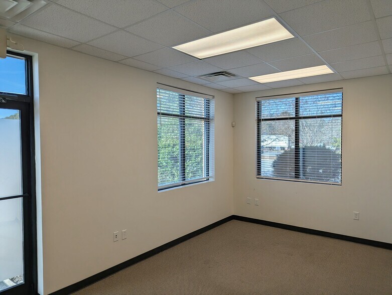 More Photos Of 601 Old Wagner Rd, Petersburg Medical For Lease