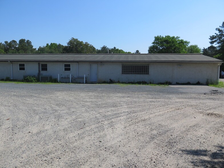 More Photos Of 25 Arnold Blvd, Howell Light Distribution For Lease