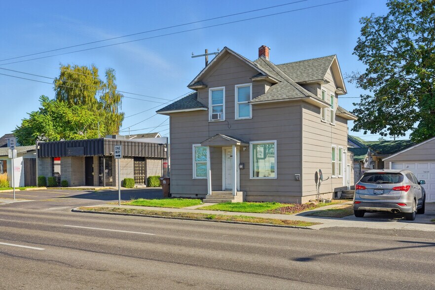 More Photos Of 1704-1712 N Ash St, Spokane Apartments For Sale