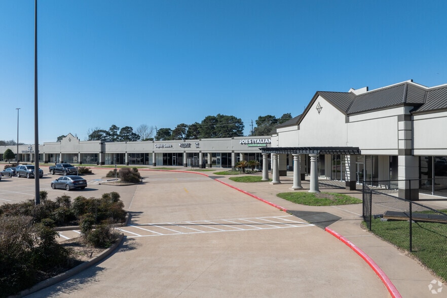 More Photos Of 3701 Outlet Center Dr, Sealy Unknown For Lease