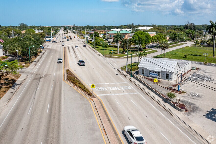 More Photos Of 3015 Tamiami Trl E, Naples Storefront Retail Office For Sale