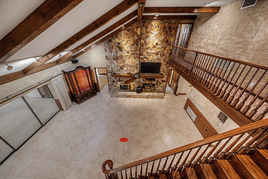 More Photos Of 2160 Laurence Dr, Clearwater Office For Sale