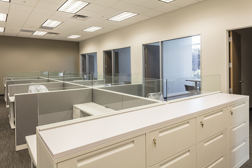 More Photos Of 14701 Philips Hwy, Jacksonville Office For Lease