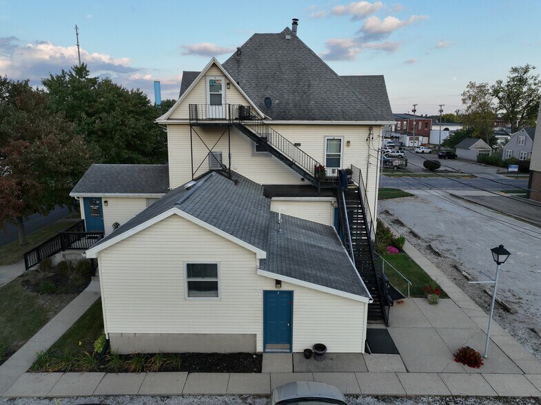 More Photos Of 226 N Illinois, Monticello Office Residential For Sale