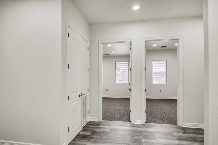 More Photos Of 5727 W I-10 Fwy, San Antonio Office For Lease