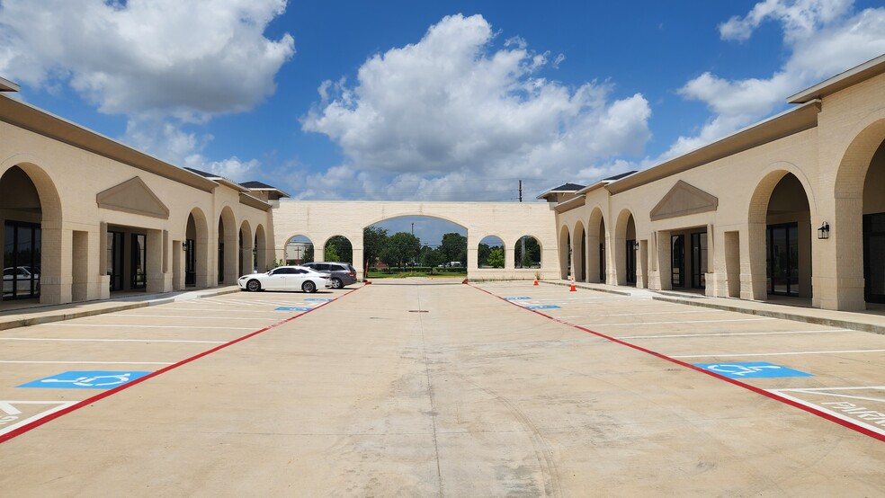 Primary Photo Of 5518 Queenston Blvd, Houston General Retail For Lease
