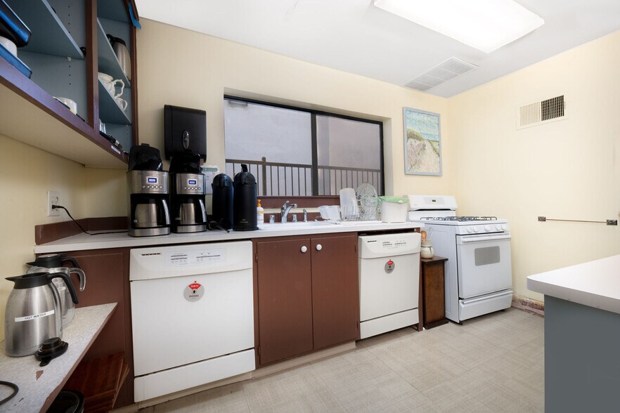 More Photos Of 246 S Church St, Grass Valley Specialty For Lease