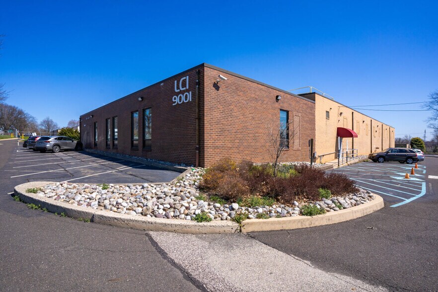 More Photos Of 9001 Torresdale Ave, Philadelphia Warehouse For Lease