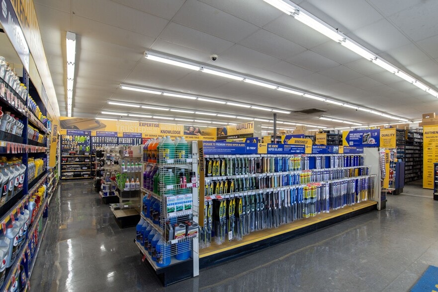 More Photos Of , Dallas General Retail For Sale