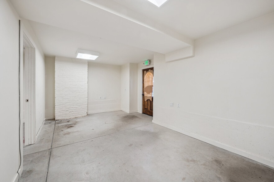 More Photos Of 607 Haight St, San Francisco Apartments For Lease