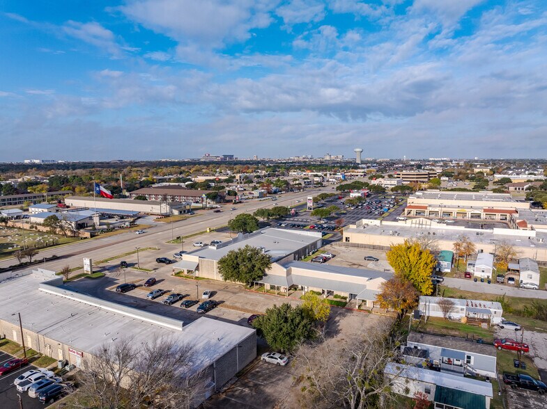 Primary Photo Of 2551-2553 S Texas Ave, College Station Unknown For Lease