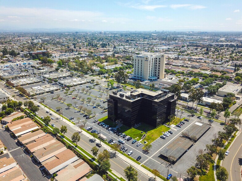 More Photos Of 1801 W Romneya Dr, Anaheim Office Residential For Lease