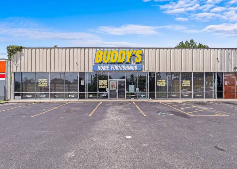 Primary Photo Of 2111 W Broadway, Louisville Fast Food For Lease