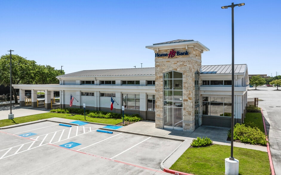 More Photos Of , Pasadena General Retail For Sale