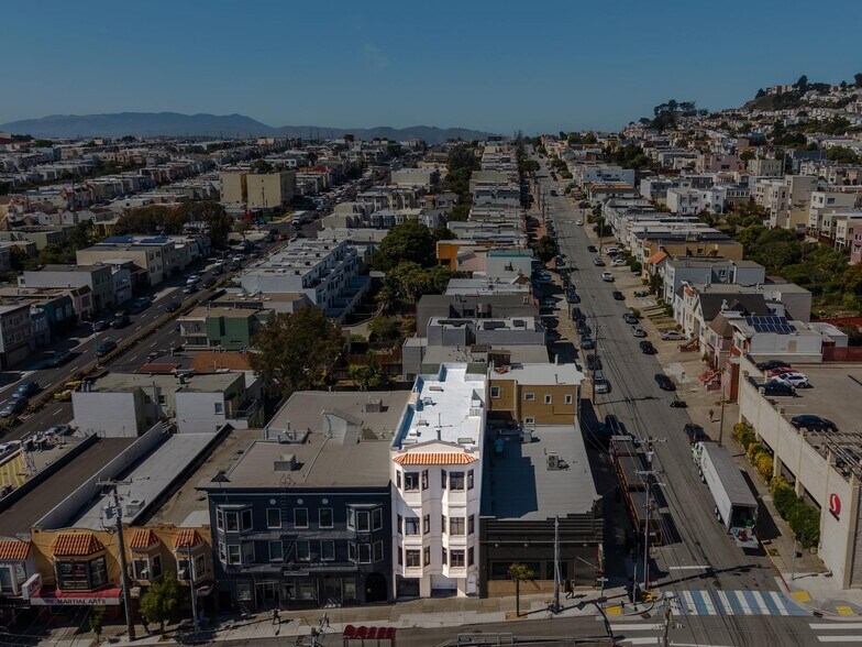 More Photos Of 812 Taraval St, San Francisco Multifamily For Sale