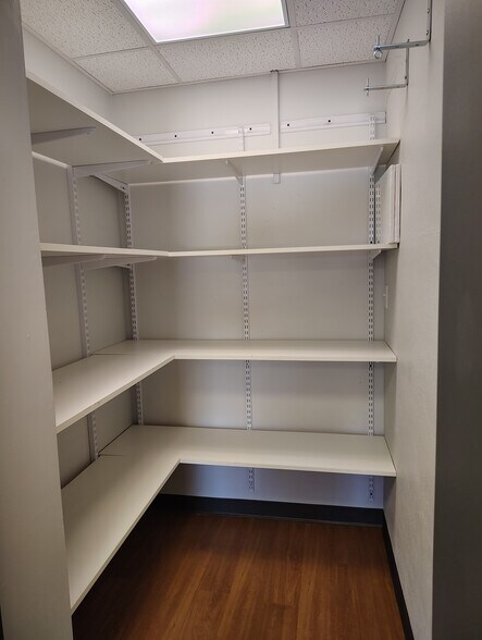 More Photos Of 1210 Celina Rd, Saint Marys Office For Sale