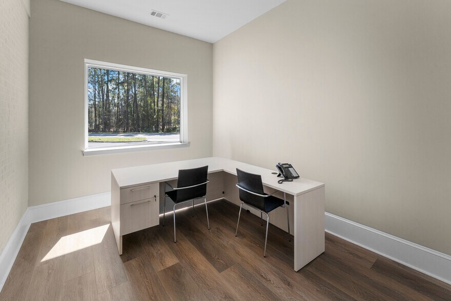 More Photos Of 710 Mall Blvd, Savannah Bank For Sale