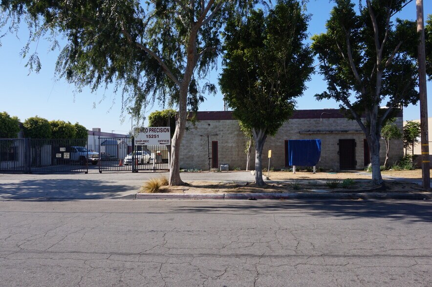 More Photos Of 15251 Boyle Ave, Fontana Warehouse For Sale