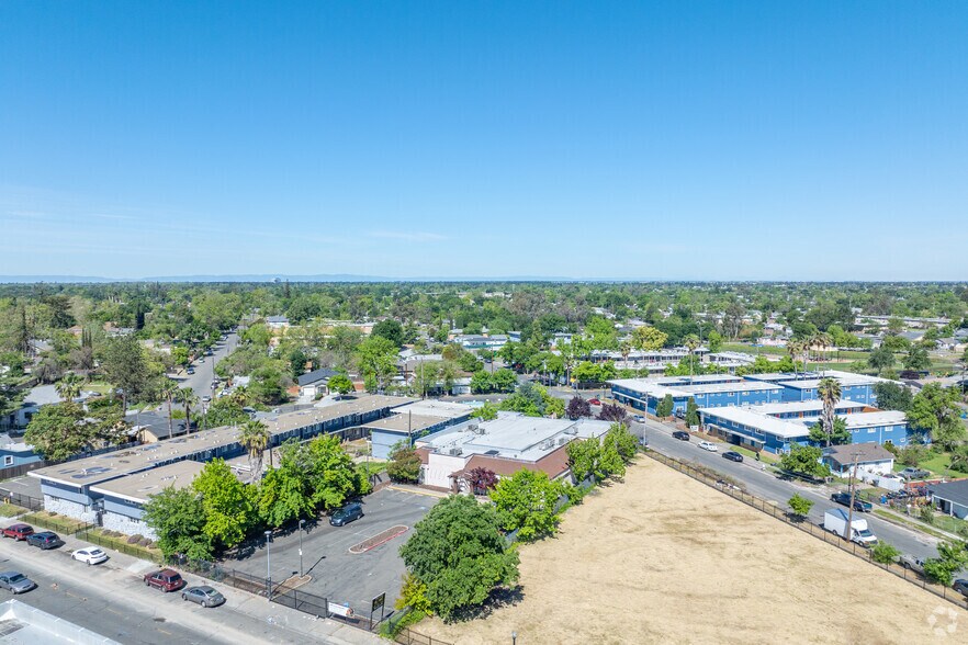 More Photos Of 2469 Rio Linda Blvd, Sacramento Office For Sale
