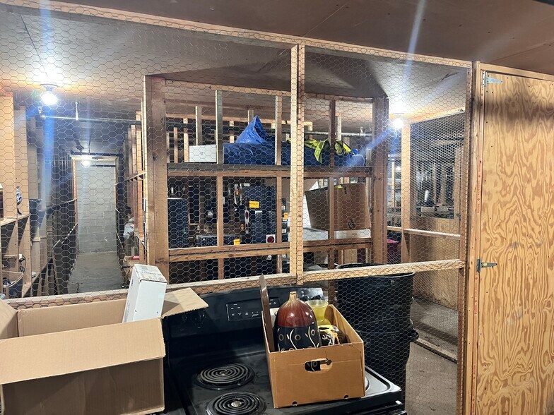 More Photos Of 329-337 S Washington Sq, Lansing Storefront For Sale