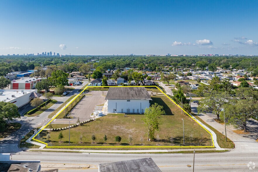 More Photos Of 2526 W Sligh Ave, Tampa Freestanding For Lease