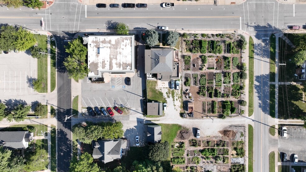 More Photos Of 209 E Loula St, Olathe Apartments For Sale