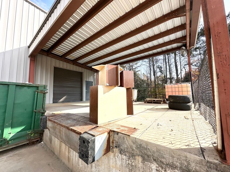 More Photos Of 3430 Novis Pt, Acworth Warehouse For Sale