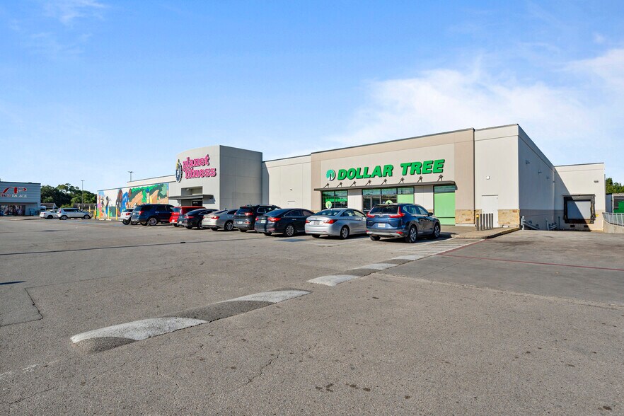 More Photos Of 6120 Scott St, Houston Unknown For Lease