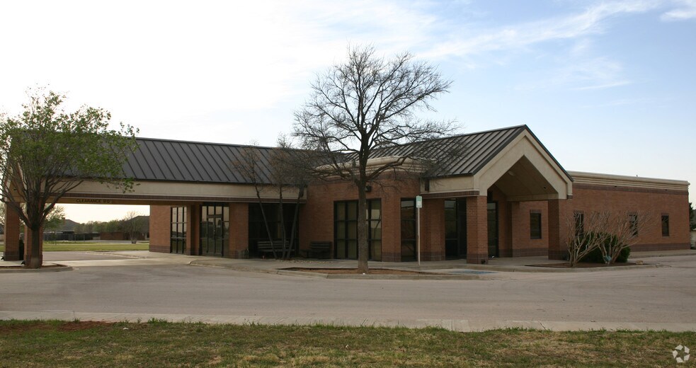 More Photos Of 1701 N Loop 250 W, Midland Medical For Lease