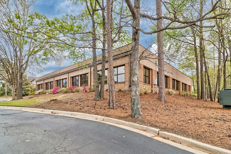 More Photos Of 13 Harbison Way, Columbia Medical For Sale