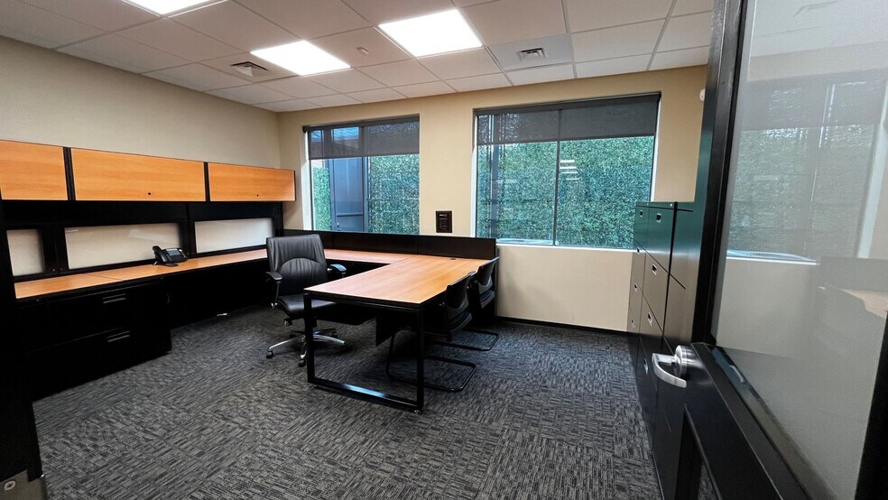 More Photos Of 2503 South Blvd, Houston Office For Sale