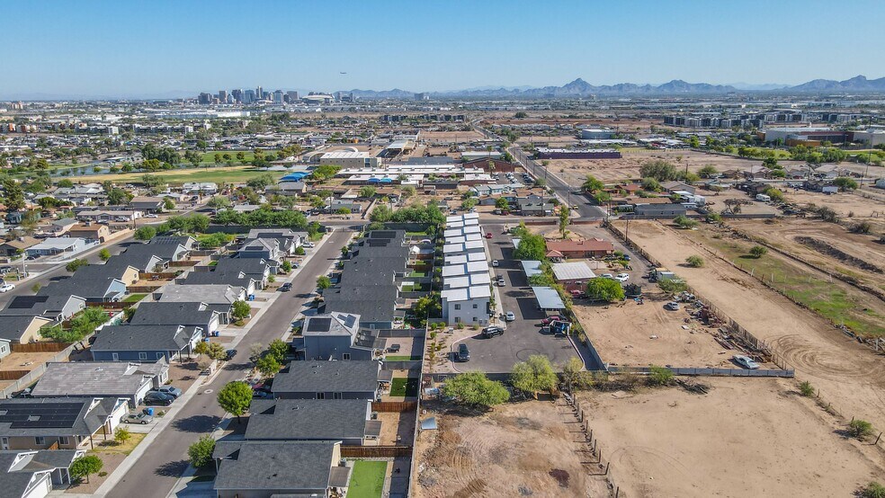 More Photos Of 1135 E Chipman Rd, Phoenix Apartments For Sale