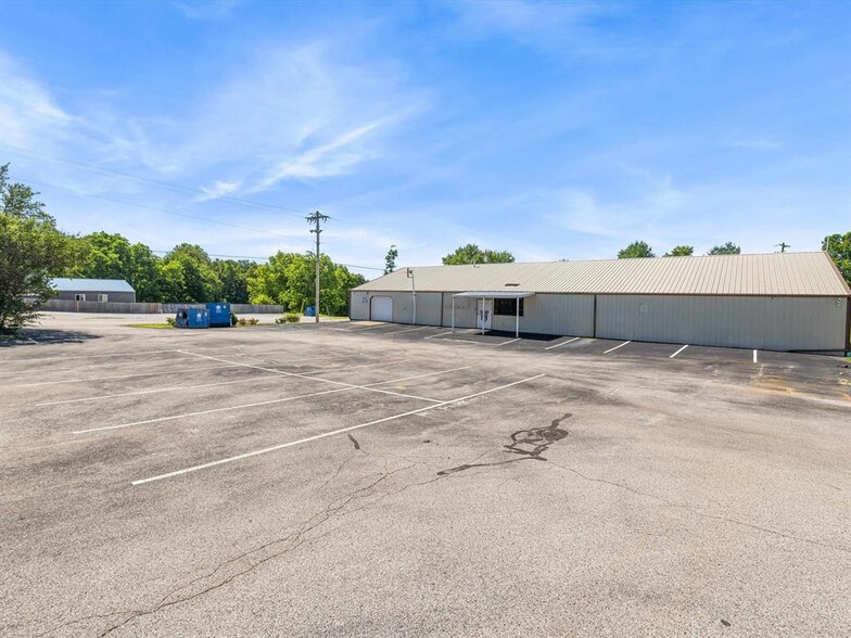 More Photos Of 6976 W Louisville Ln, Owensboro Light Manufacturing For Sale