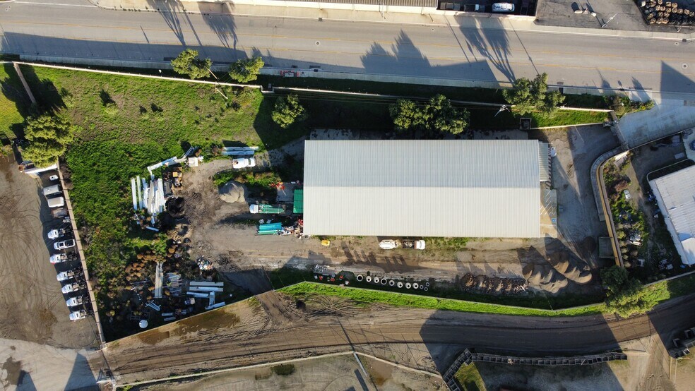 More Photos Of 151-161 Airport Rd, King City Warehouse For Sale