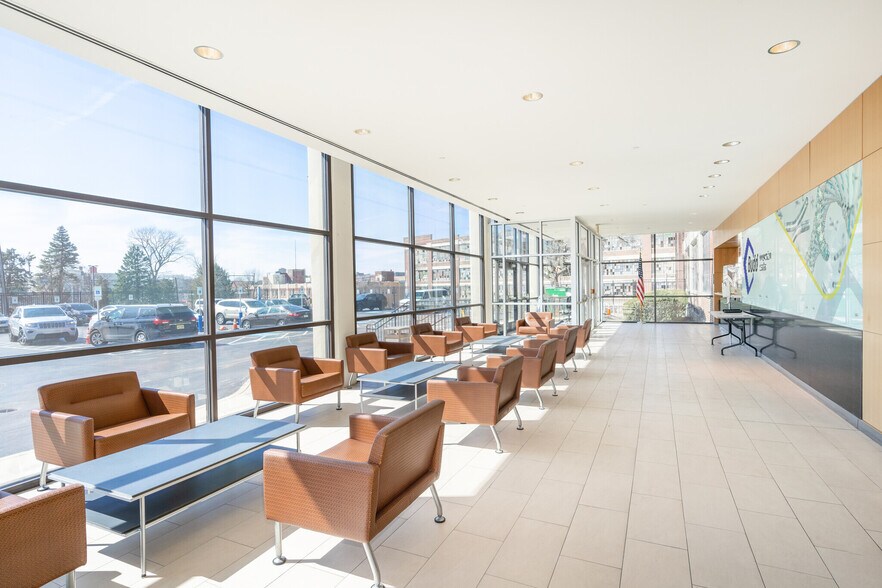 More Photos Of 2450 W Hunting Park Ave, Philadelphia Unknown For Lease