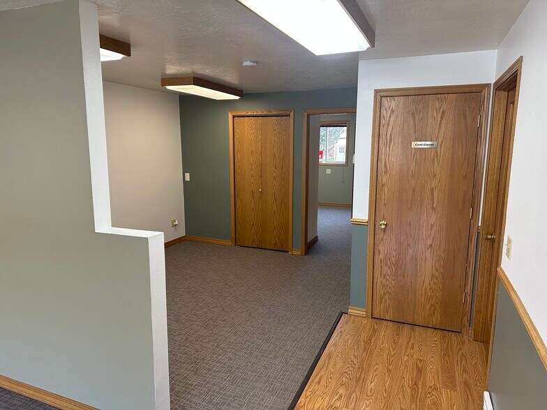 More Photos Of 325-327 E. Broadway, Missoula Office For Lease