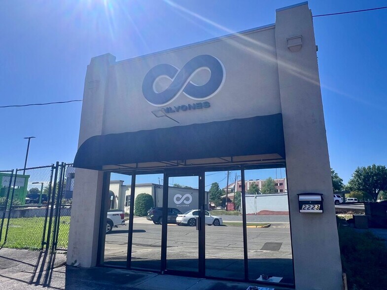 Primary Photo Of 2223 8th St, Tuscaloosa Office For Lease