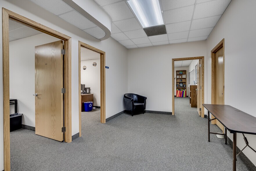 More Photos Of 4555 Erin Dr, Eagan Office For Sale