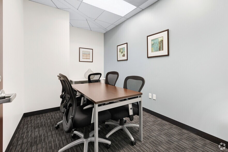 More Photos Of 2029 Century Park E, Los Angeles Coworking Space