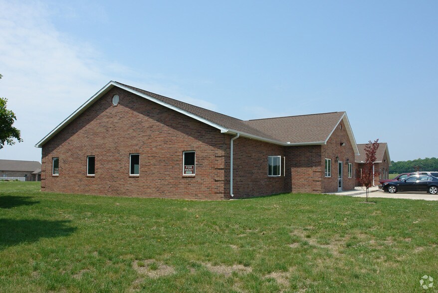 More Photos Of 8333 Express Dr, Marion Medical For Lease