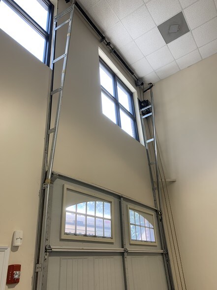 More Photos Of 800 Langford Dr, Norcross Light Distribution For Lease