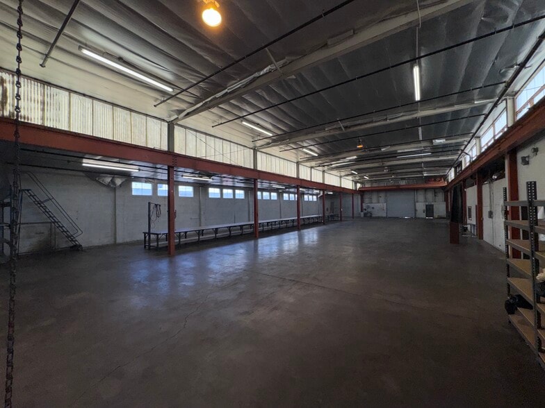 More Photos Of 8454 Trojan St, Pico Rivera Manufacturing For Lease